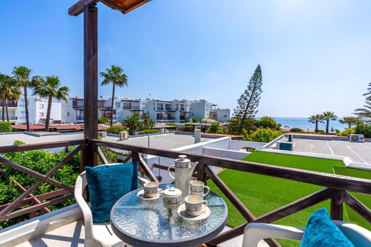 Seawaves 1- Bedroom Apartment Near Meneou Beach Larnaca Extérieur photo