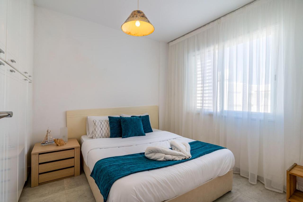 Seawaves 1- Bedroom Apartment Near Meneou Beach Larnaca Extérieur photo